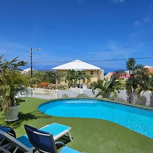 https://villa-ravens-paradise-lavender.comcaribbean.com